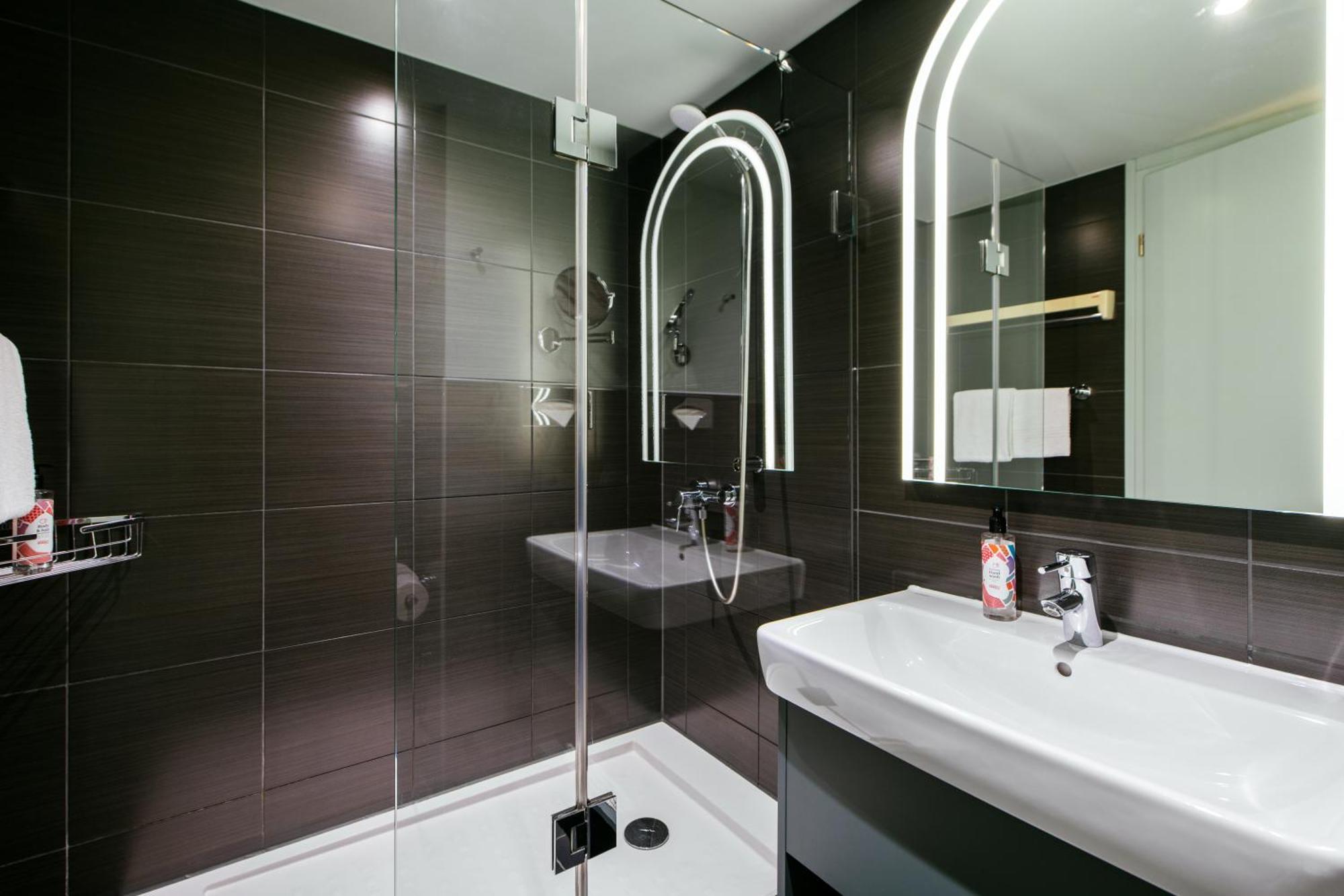 Adagio Apartahotel 4*